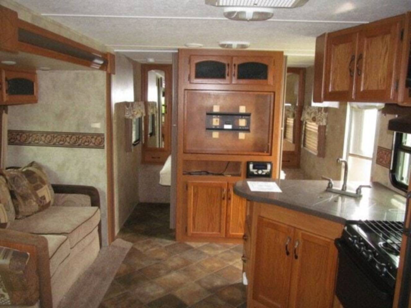 A photo of this 2012 Keystone Sprinter 272BH