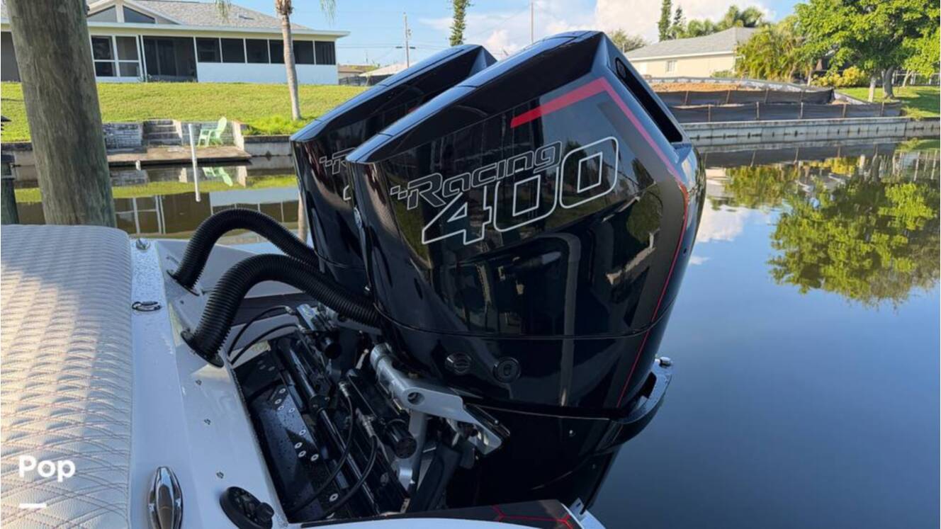 A photo of this 2026 Velocity 290SC