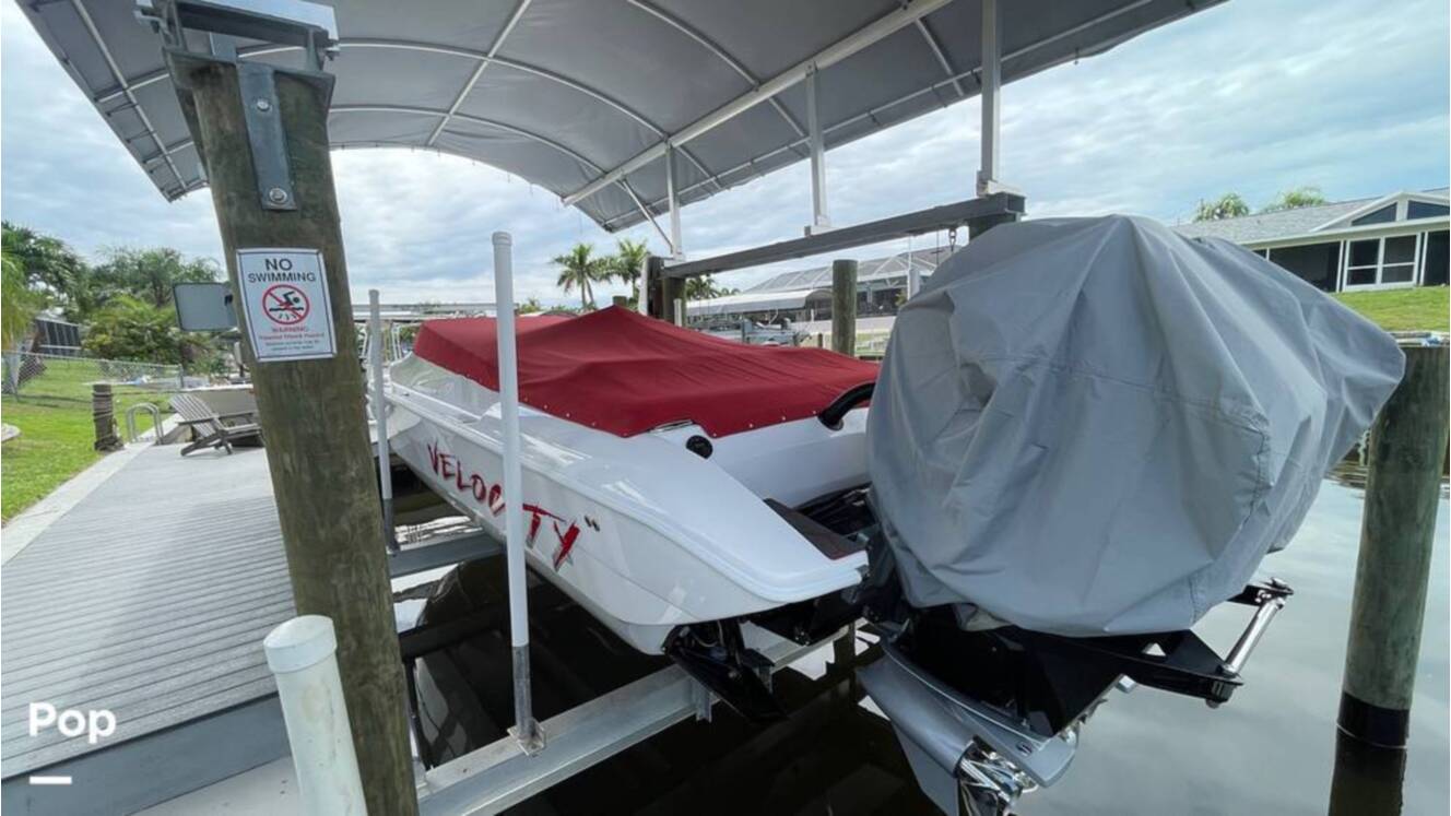 A photo of this 2026 Velocity 290SC
