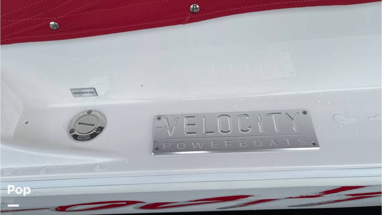 A photo of this 2026 Velocity 290SC