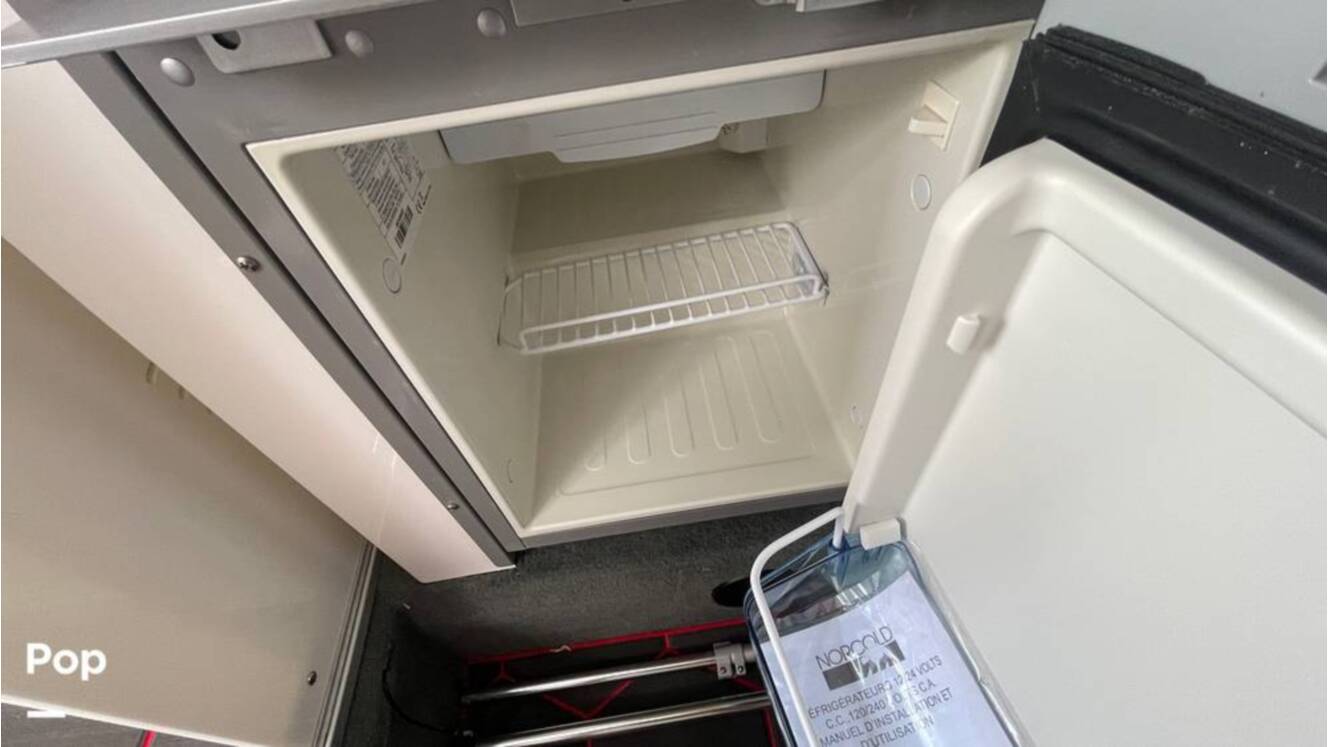 A photo of this 2026 Velocity 290SC