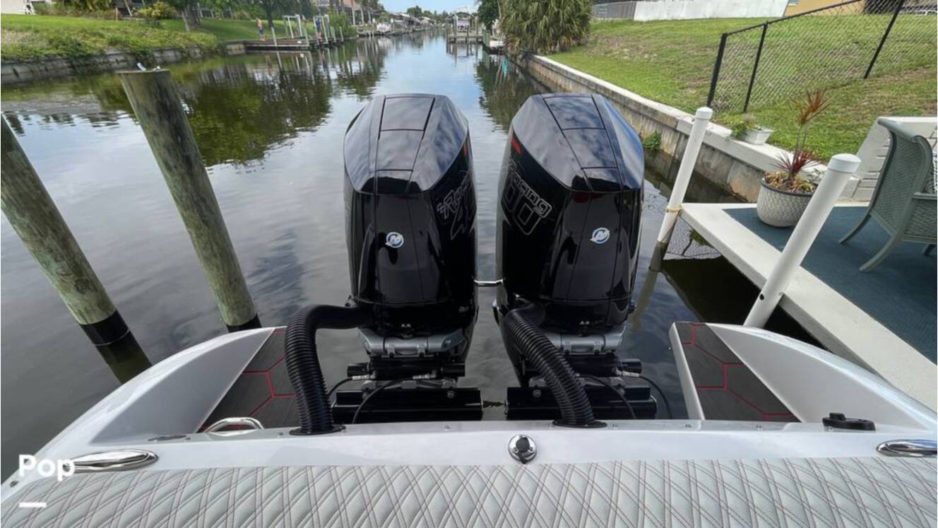 A photo of this 2026 Velocity 290SC