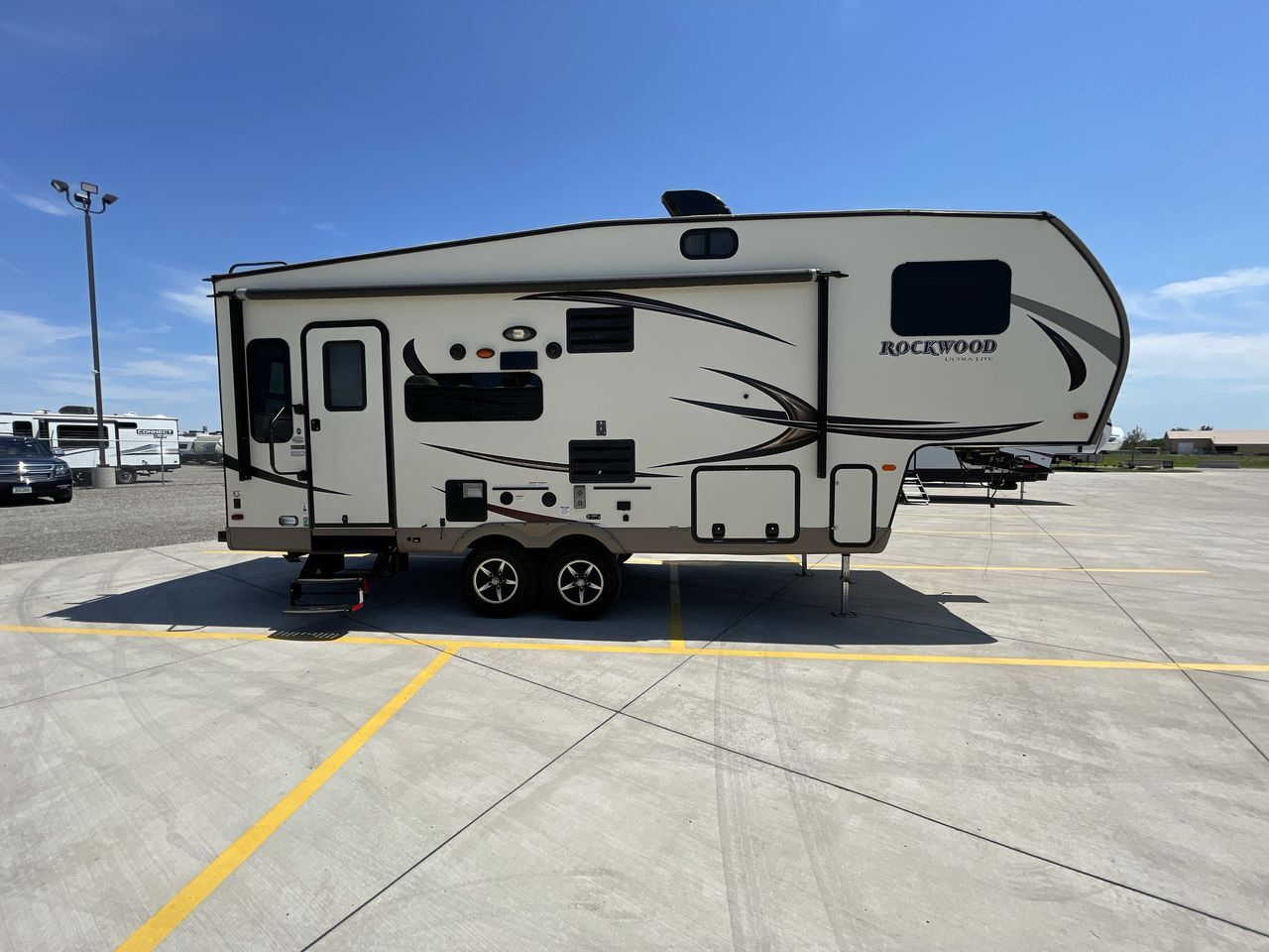 2017 Forest River Rockwood Ultra Lite 2440WS in blue grass IA