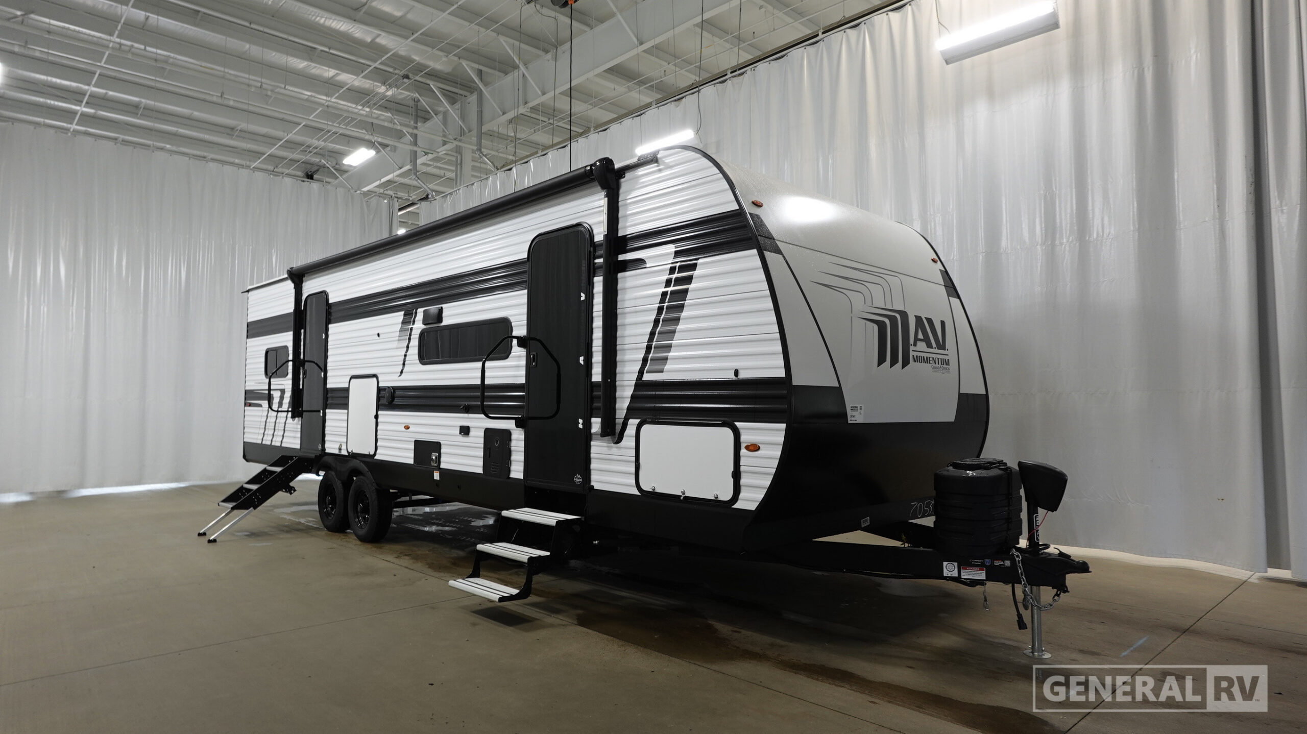 2027 Grand Design Momentum MAV 28MAV RV