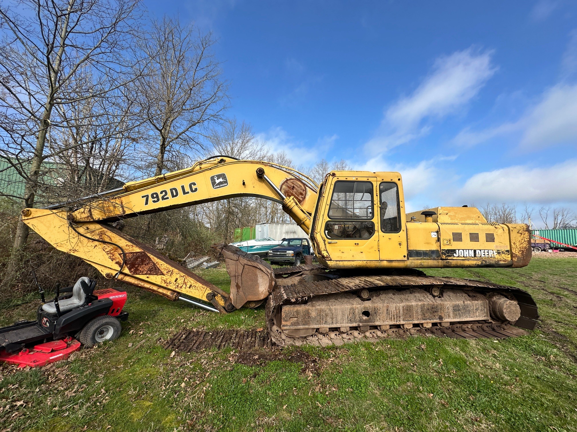 1996 DEERE 792D LC in Quakertown, PA