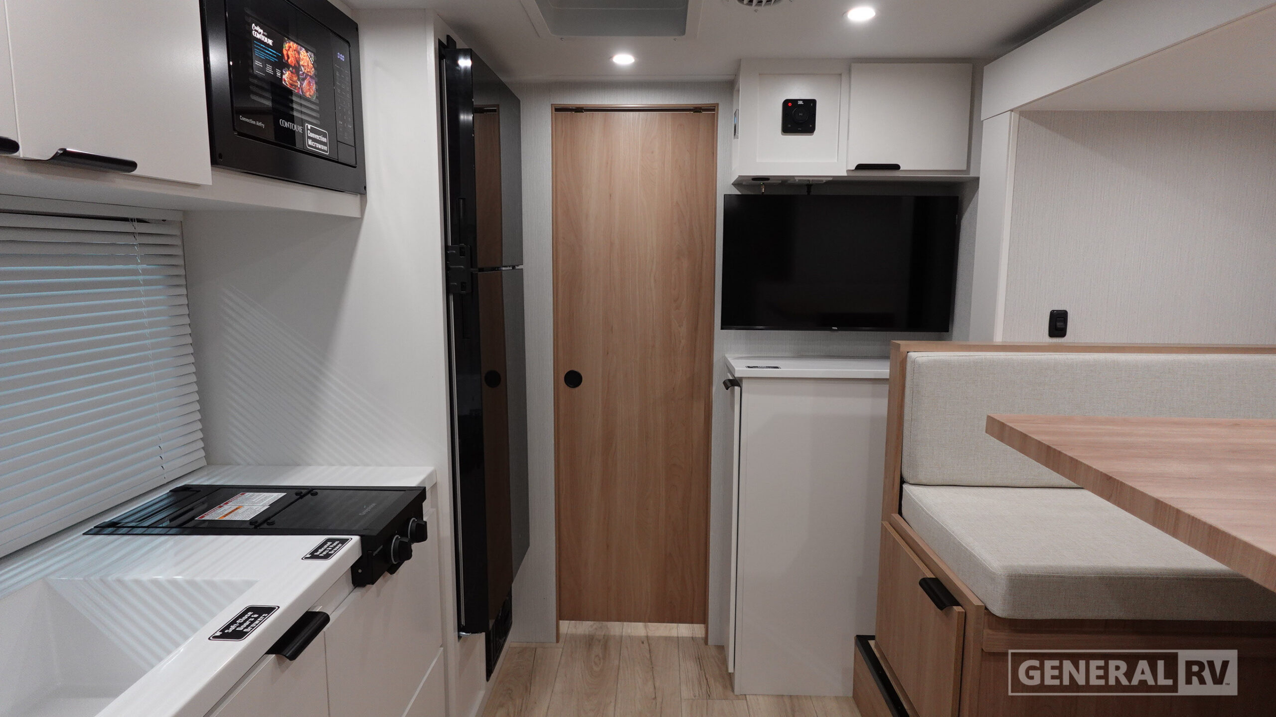 2027 Winnebago MICRO MINNIE 2108TB in ocala FL