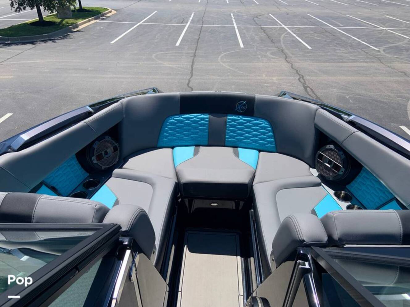 A photo of this 2022 Mastercraft X22