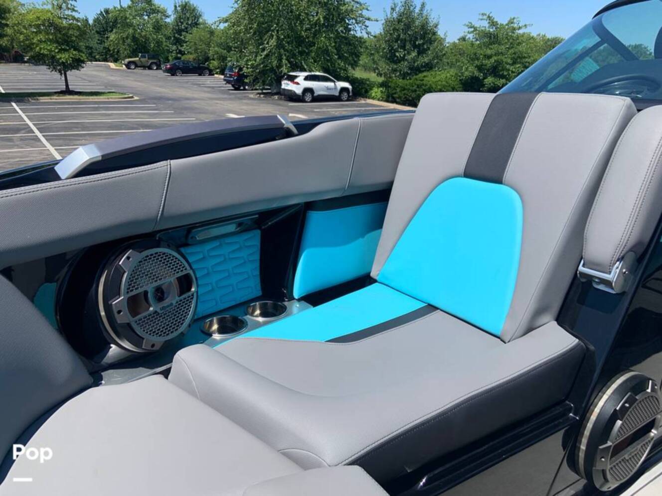 A photo of this 2022 Mastercraft X22