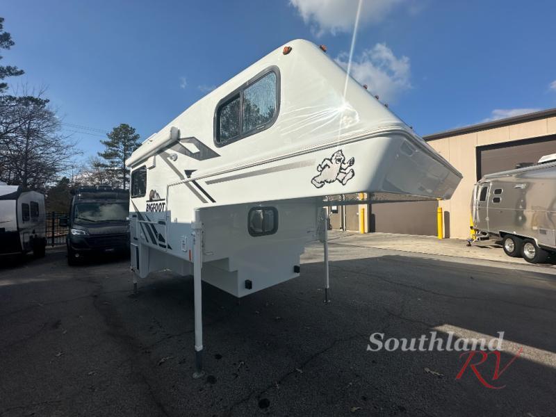 2026 Bigfoot Industries Bigfoot 2500 Series C9.6SB RV