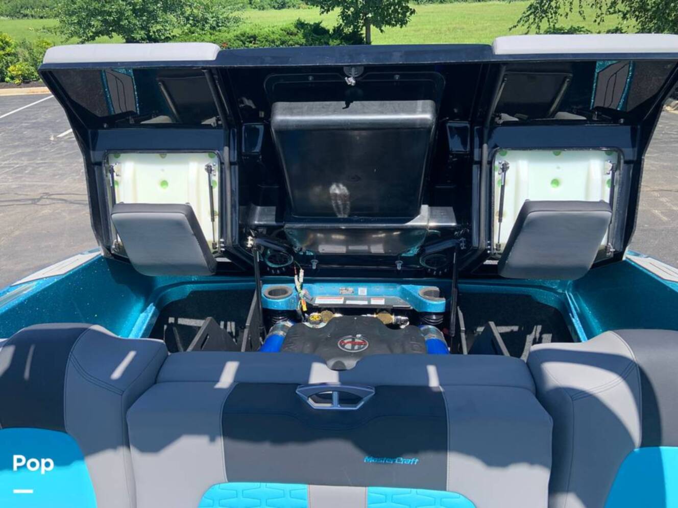 A photo of this 2022 Mastercraft X22