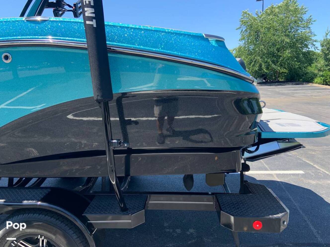A photo of this 2022 Mastercraft X22