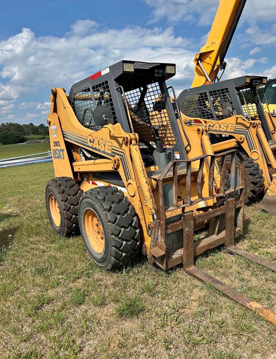 1998 Case 85XT in Wayne, MI