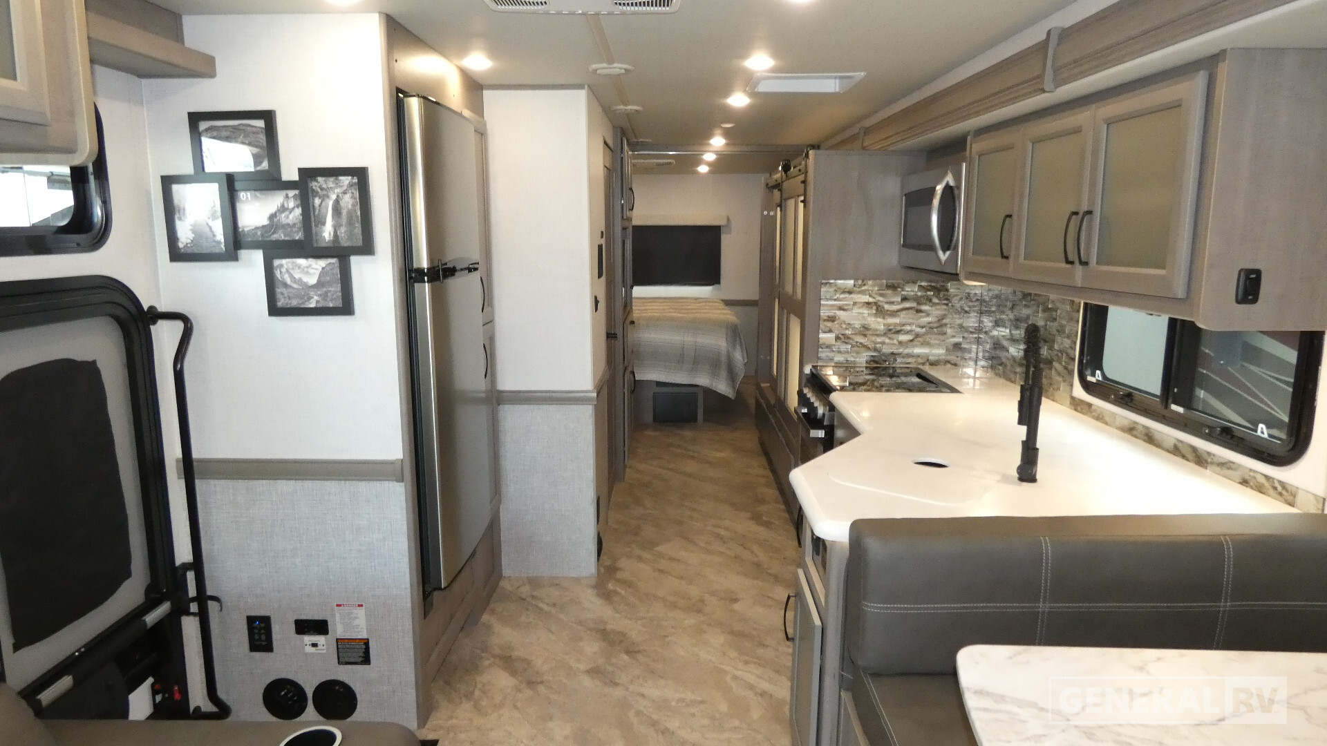 2024 Fleetwood FLEX 34J in dover FL