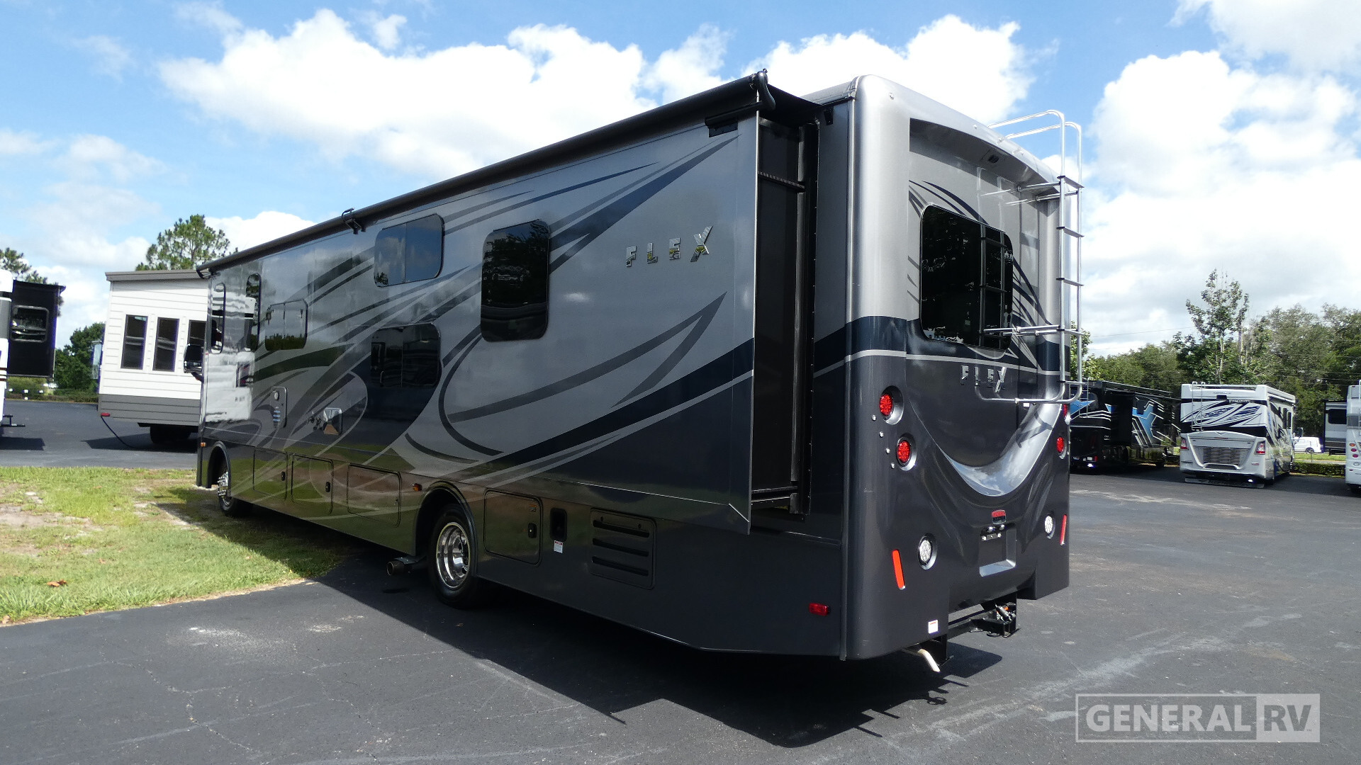 2024 Fleetwood FLEX 34J in dover FL