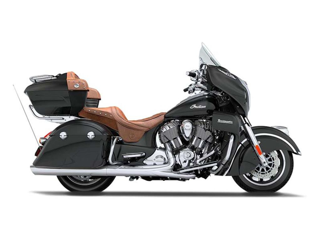 2016 Indian Roadmaster Thunder Black in Houston, TX