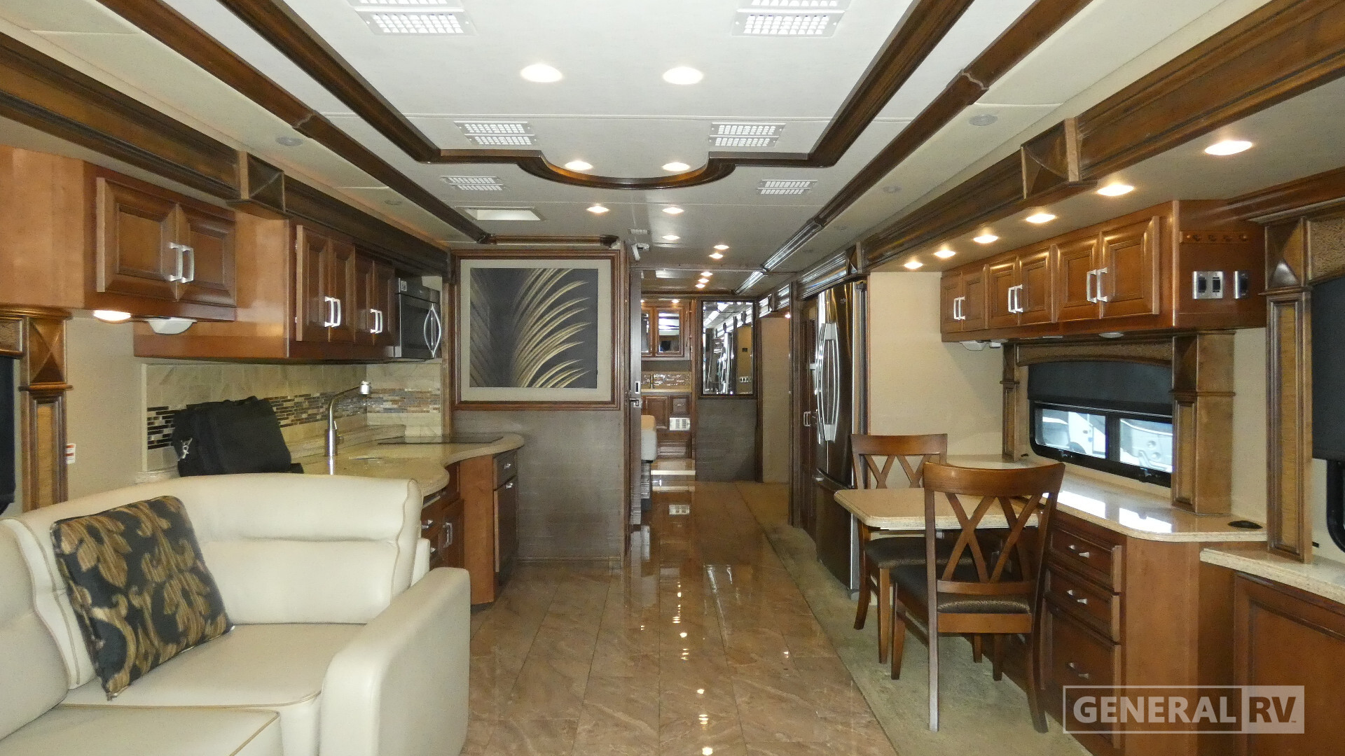 2015 American Coach AMERICAN REVOLUTION 42G in dover FL