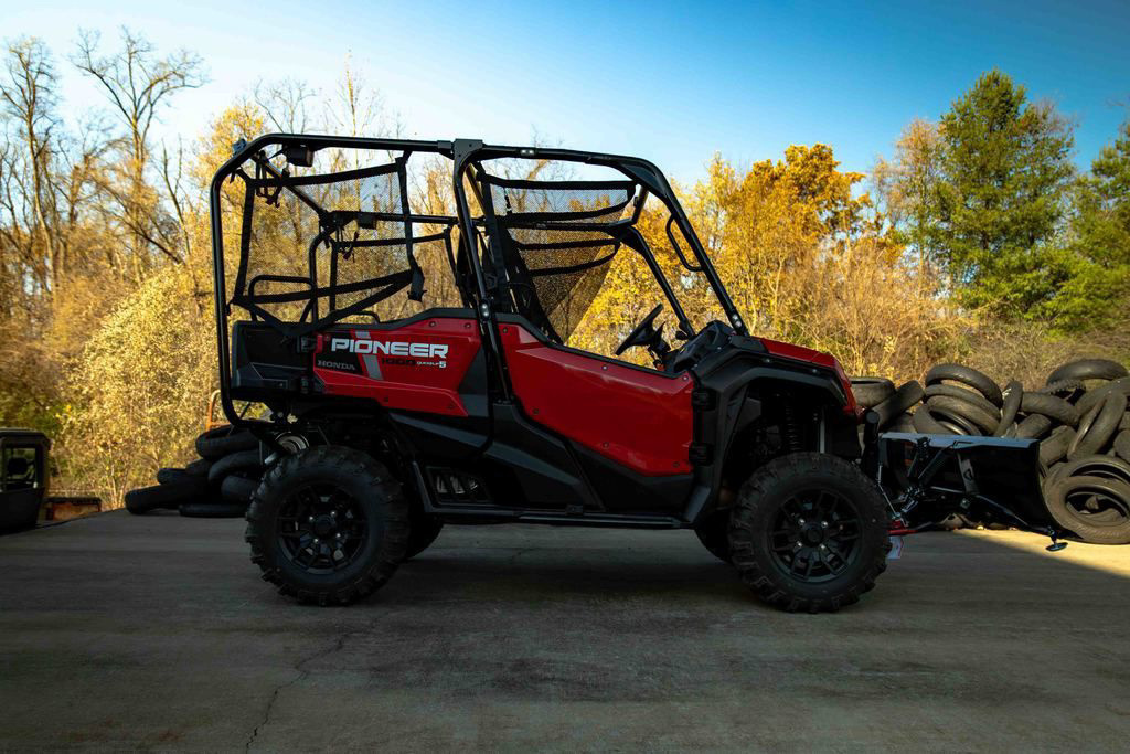 2025 Honda Pioneer 1000-5 Deluxe in alton IL