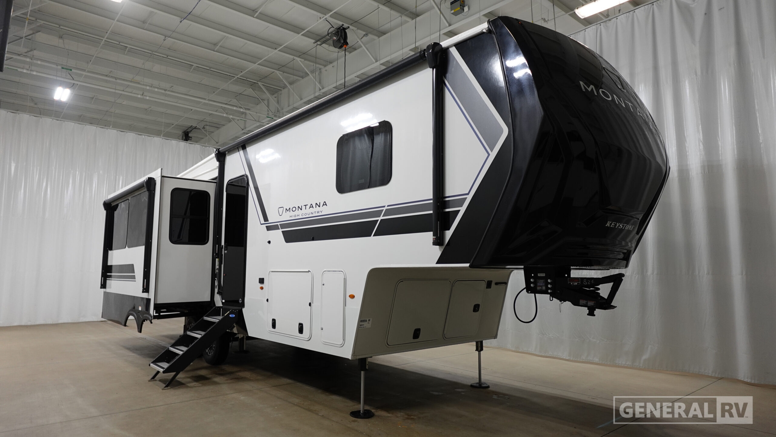 2026 Keystone Montana High Country 290RL in birch run MI