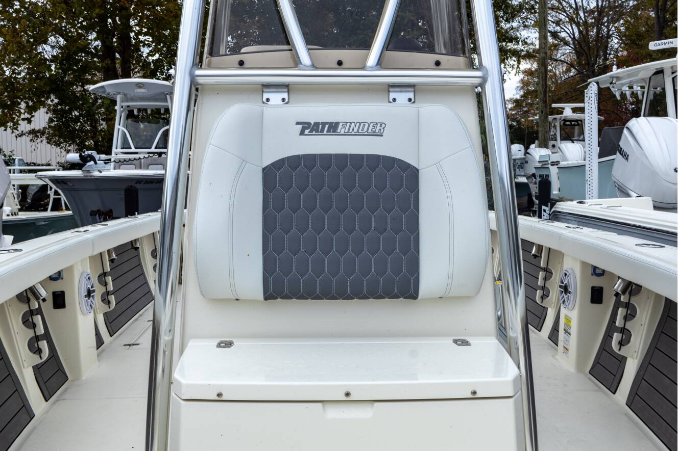 A photo of this 2025 Pathfinder 2400 Open