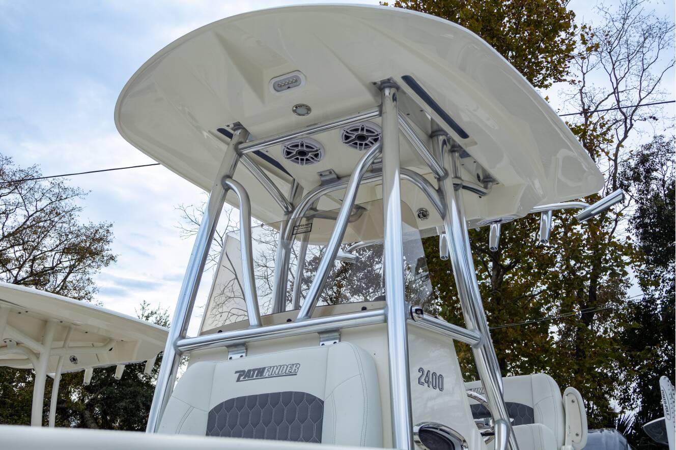A photo of this 2025 Pathfinder 2400 Open