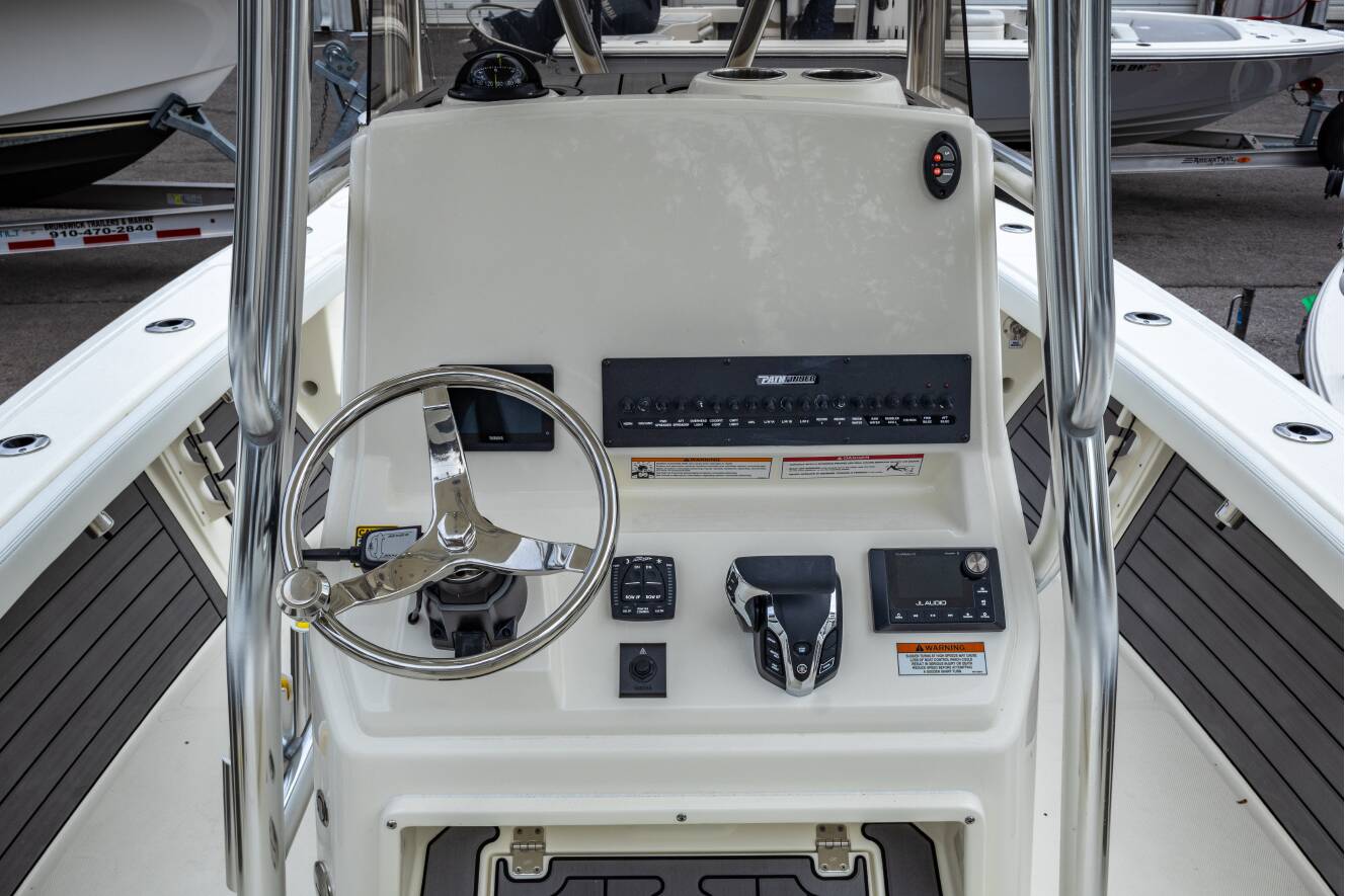 A photo of this 2025 Pathfinder 2400 Open