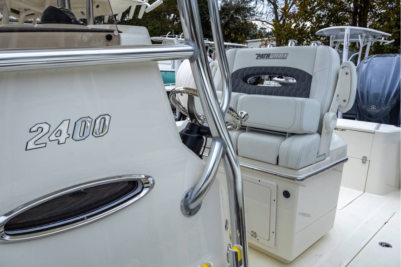 A photo of this 2025 Pathfinder 2400 Open