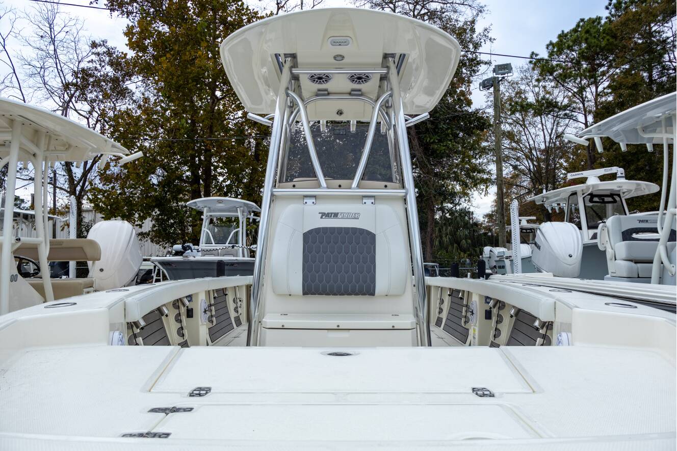 A photo of this 2025 Pathfinder 2400 Open