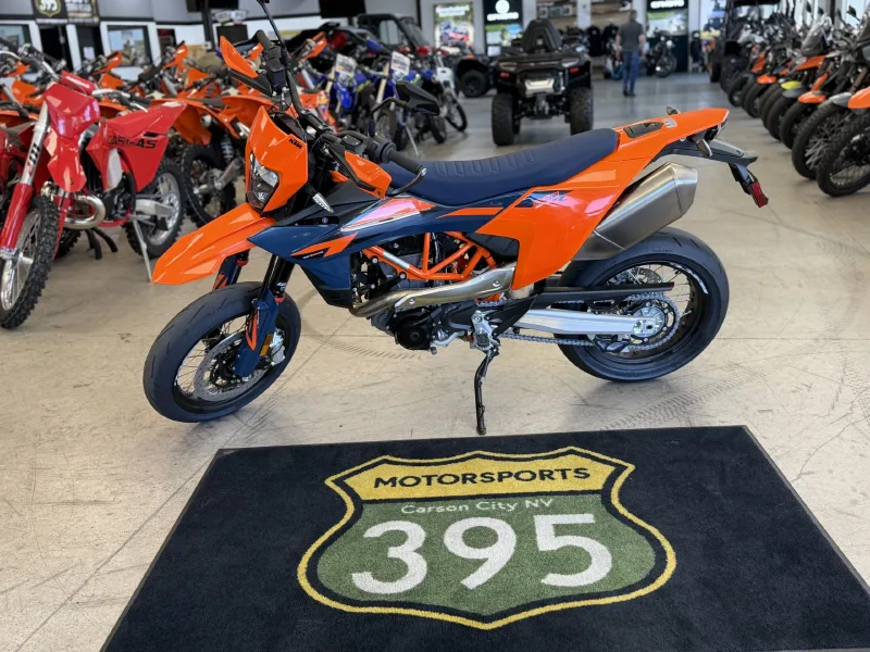 2026 KTM 690 SMC R