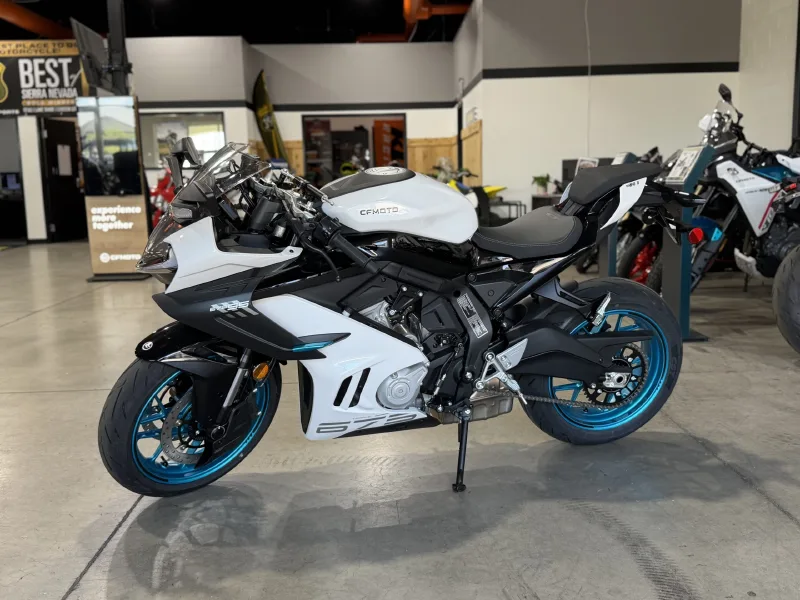 2026 CF MOTO 675SS