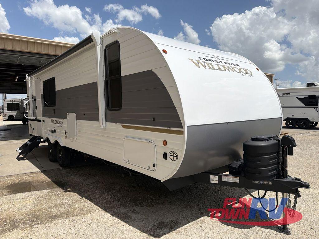 2027 Forest River Rv Wildwood X-Lite 25ICE in giddings TX