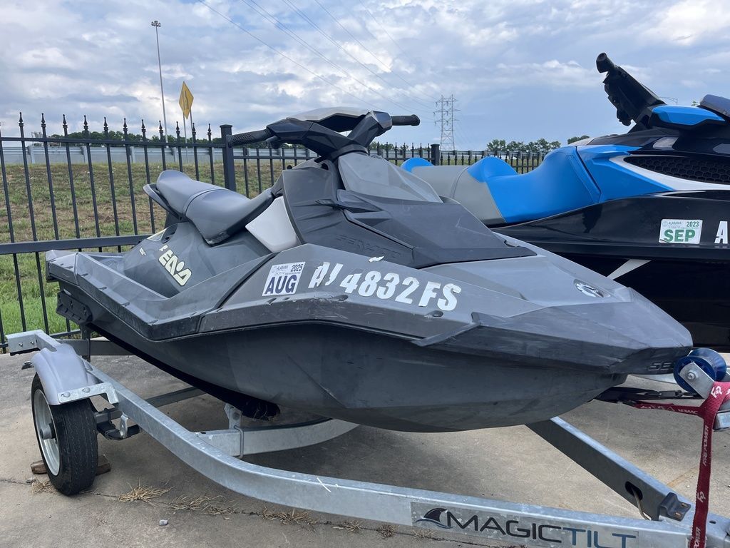 2015 Sea-Doo Spark 3up ROTAX® 900 ACE 2-UP ROTAX 900 ACE - 60 in Birmingham, AL