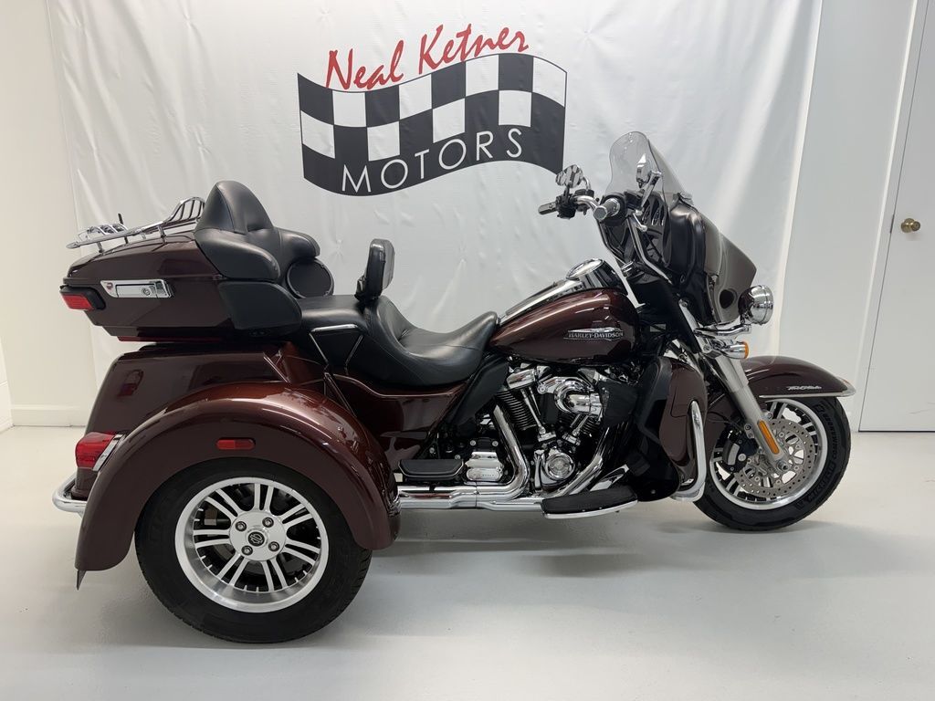 2019 Harley-Davidson® FLHTCUTG - Tri Glide® Ultra ULTRA CLASSIC in Winston Salem, NC