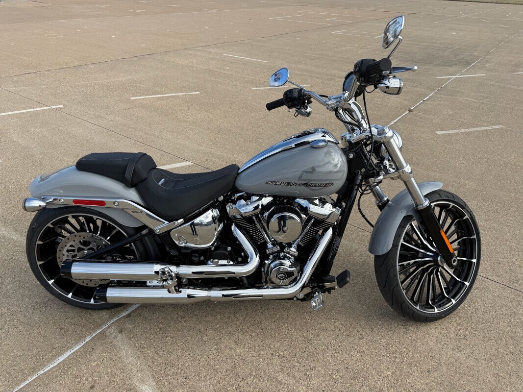 2025 Harley-Davidson Breakout in Clinton, IA