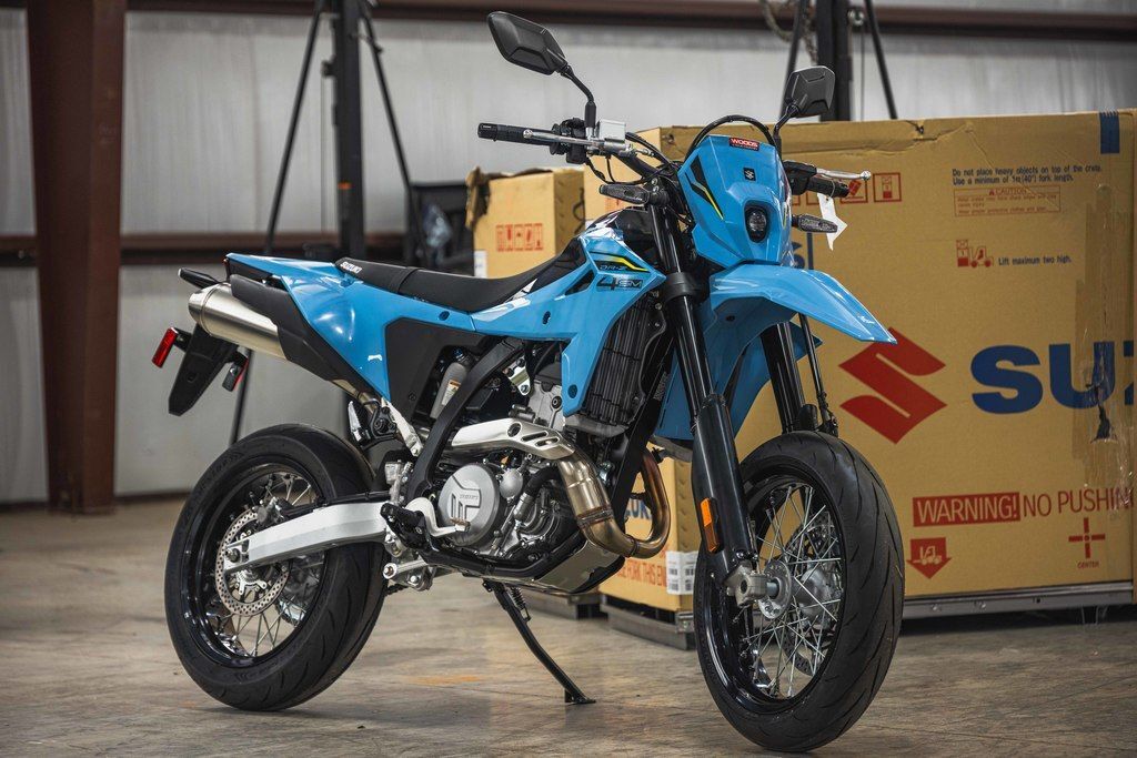 2025 Suzuki DR-Z4SM BASE in New Braunfels, TX
