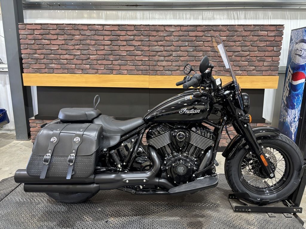 2025 Indian Motorcycle® Super Chief® Dark Horse® Black Metallic DARK HORSE in Wichita, KS