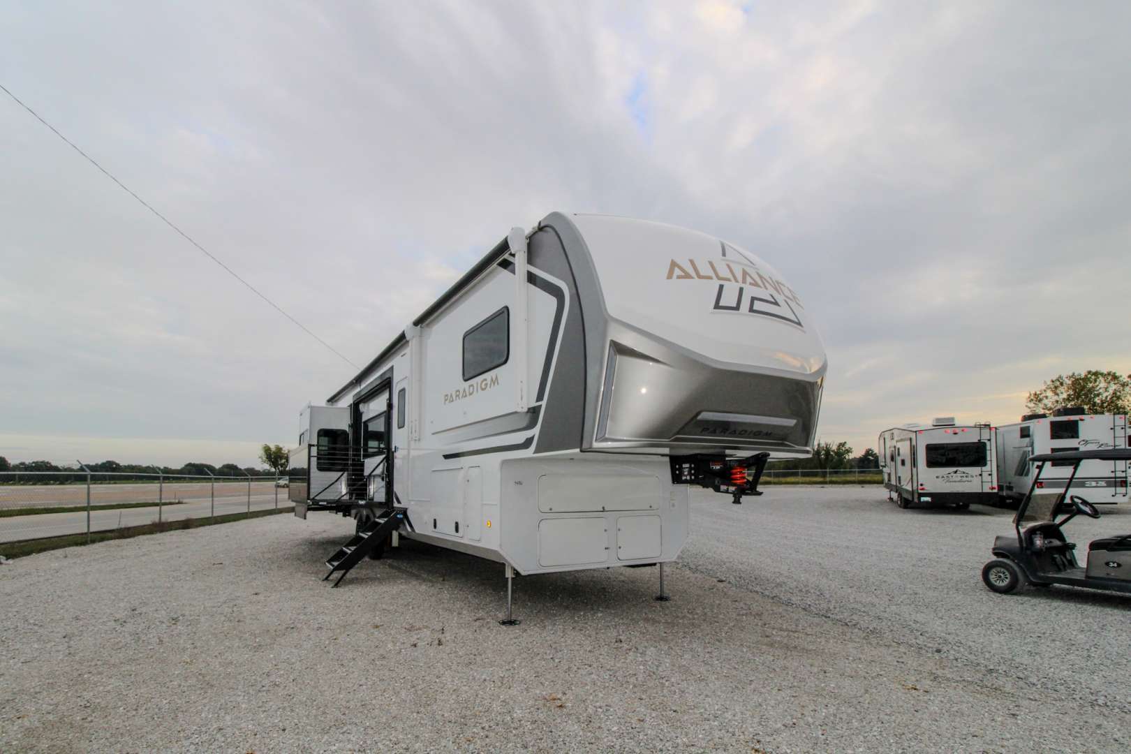 2026 Alliance Rv Paradigm 388SP in clinton MO