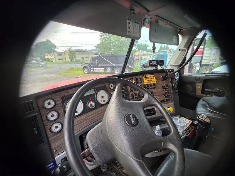 2016 Freightliner Coronado