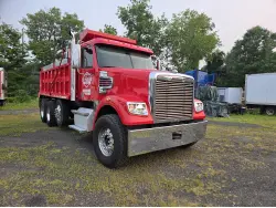 2016 Freightliner Coronado