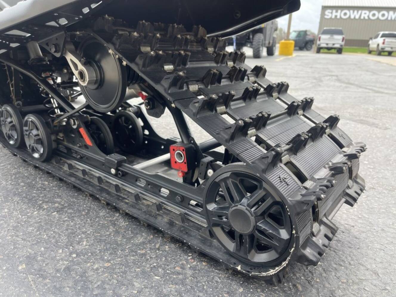 A photo of this 2024 Ski-Doo MXZ® X® Rotax® 850 E-TEC 129 Ice R. XT 1.25 10.25 in