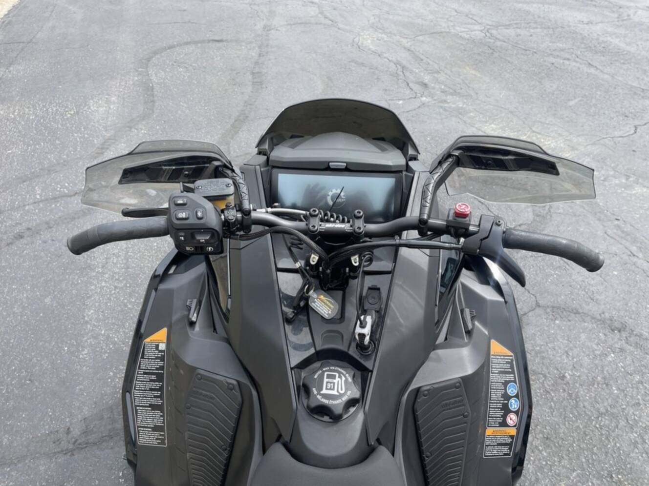 A photo of this 2024 Ski-Doo MXZ® X® Rotax® 850 E-TEC 129 Ice R. XT 1.25 10.25 in