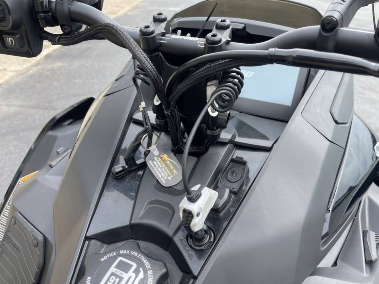 A photo of this 2024 Ski-Doo MXZ® X® Rotax® 850 E-TEC 129 Ice R. XT 1.25 10.25 in
