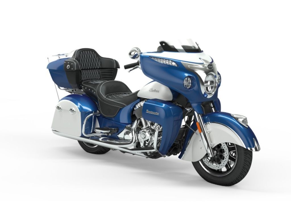 2019 Indian Motorcycle® Roadmaster® Icon Series Brilliant Blue/Pearl White in St. Charles, MO
