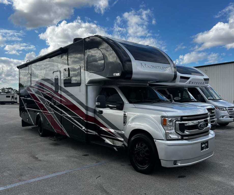 2024 Thor Motor Coach MAGNITUDE LV35 RV