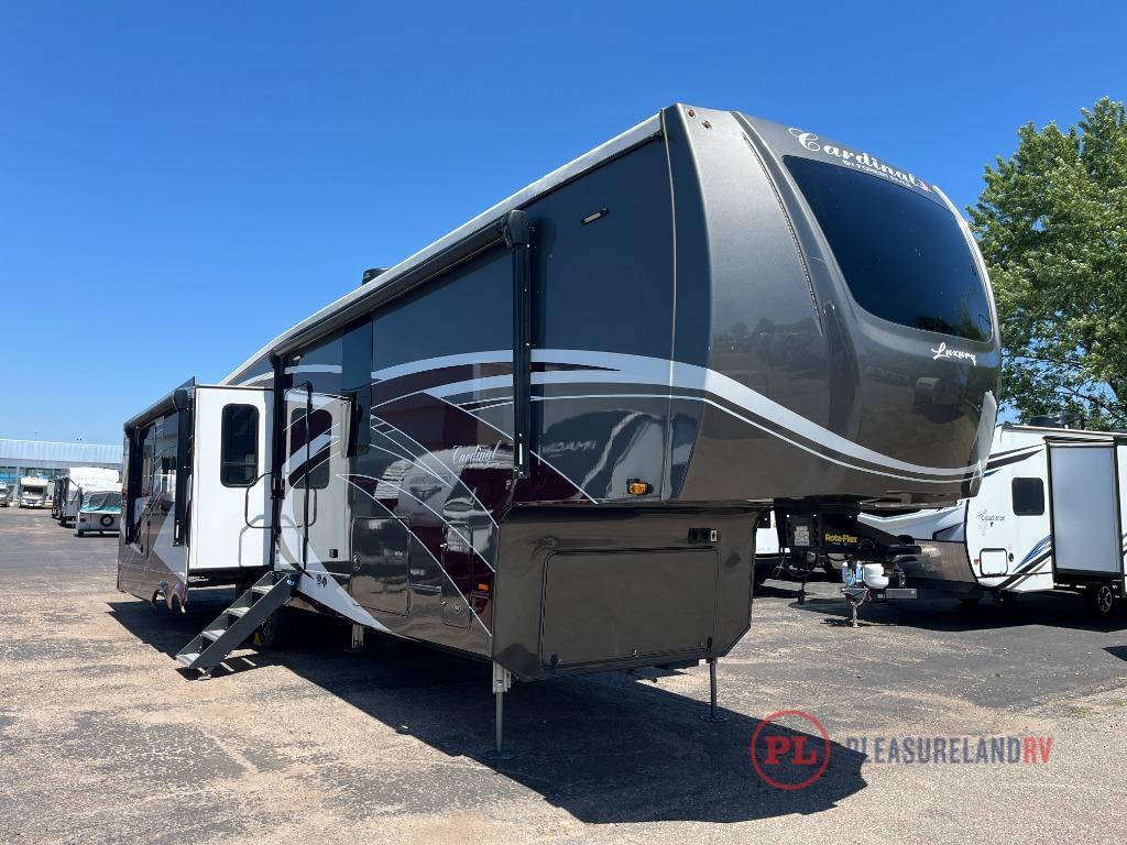 2021 Forest River Rv Cardinal Luxury 390FBX in shakopee MN