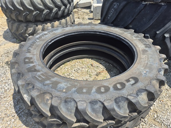 Goodyear VF380/105R50 in Litchfield, IL