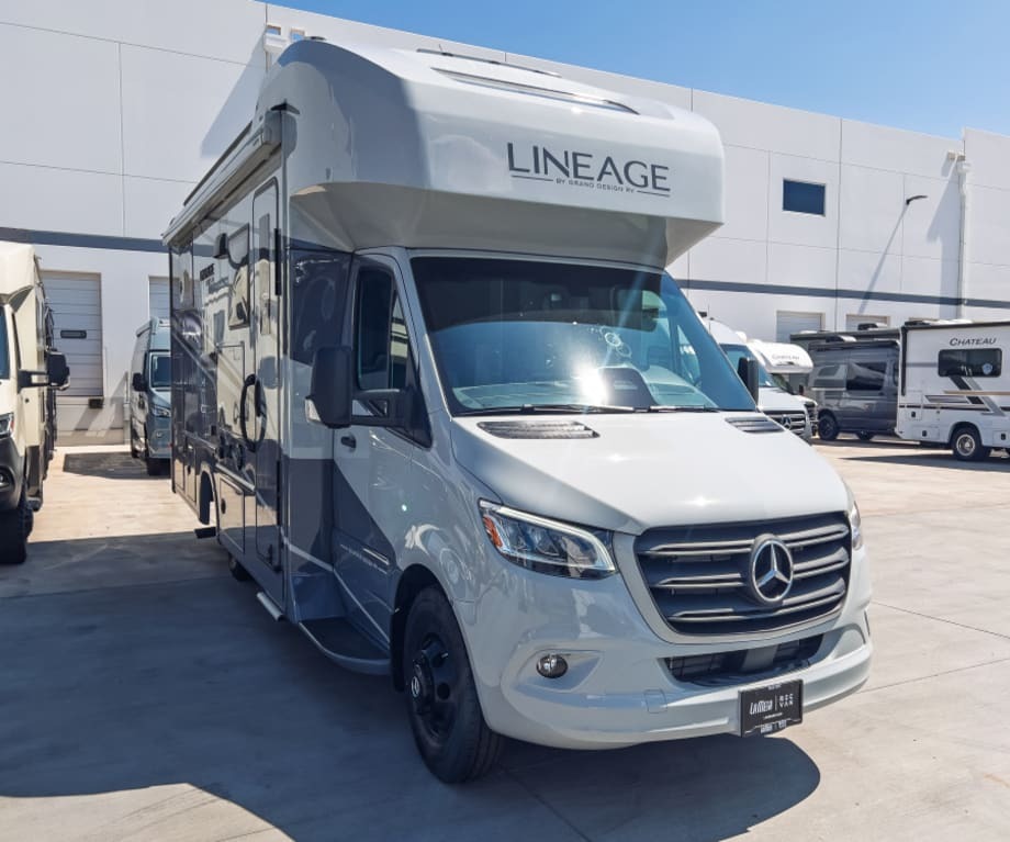 2027 Grand Design LINEAGE SERIES M 25TK-FBP in albuquerque NM