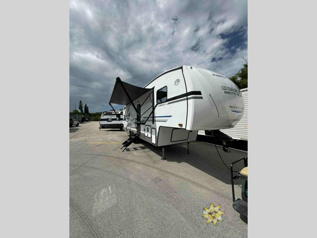 2025 Forest River Rv Cherokee Arctic Wolf 287BH in fort pierce FL