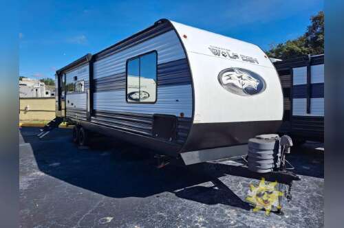 2024 Forest River Rv Cherokee Wolf Den 282DS in fort pierce FL