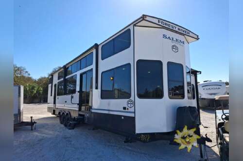 2025 Forest River Rv Salem Grand Villa 44VIEW in fort pierce FL