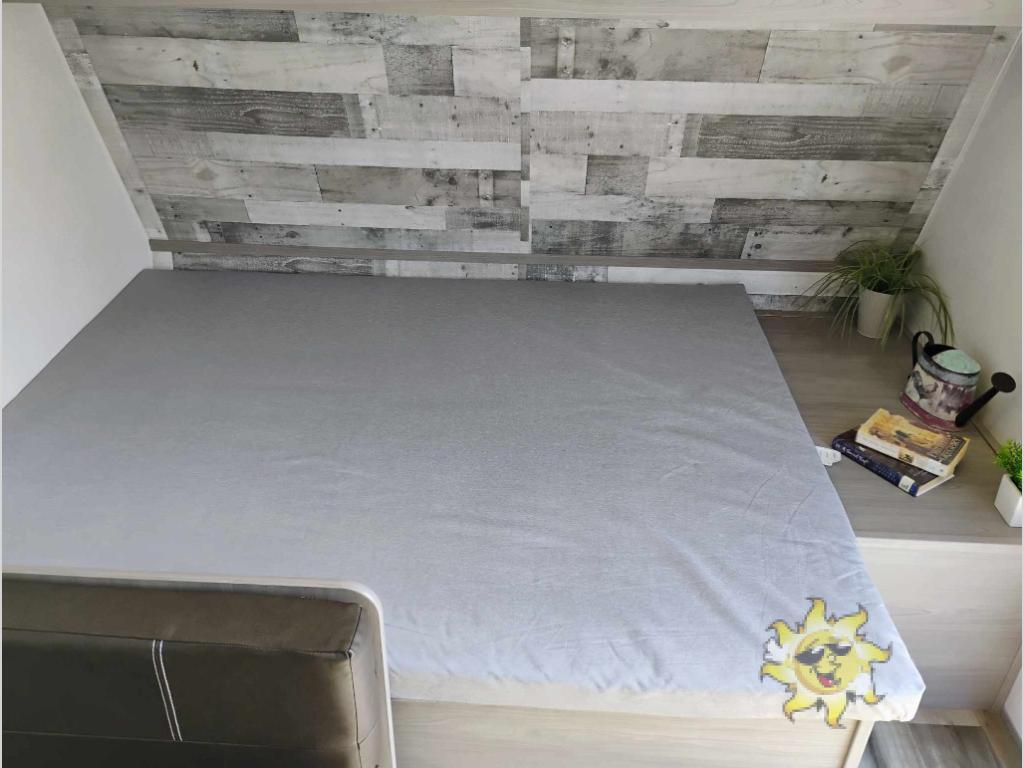 View more photos of this listing